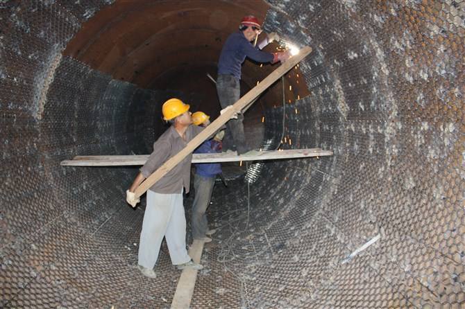 ���׾W����